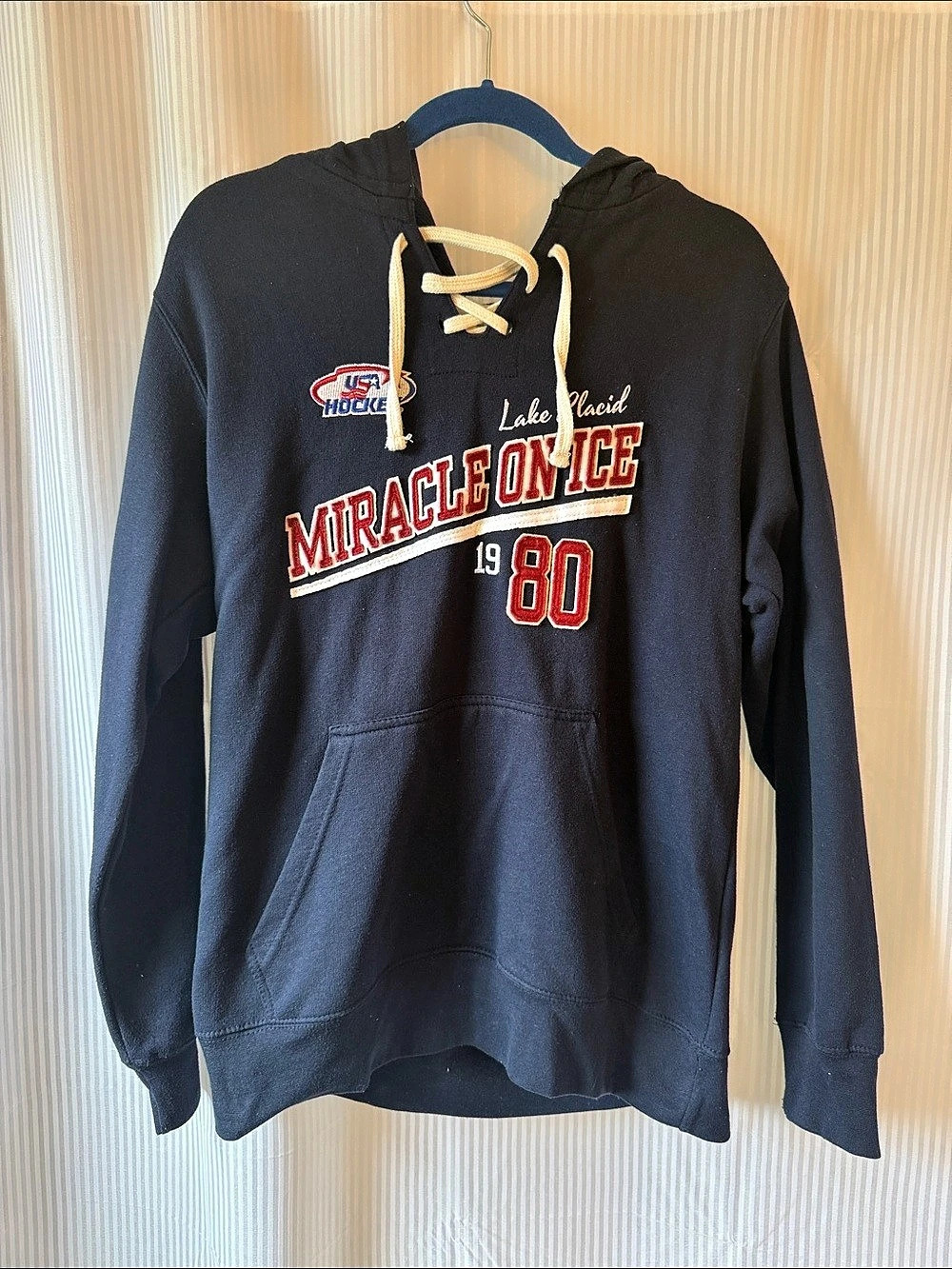 artisans Miracle on Ice Lake Placid 1980 Hoodie Medium